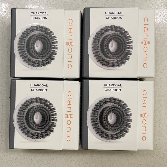 Clarisonic Detoxifying Charcoal Brush Head - Annual Supply (4 EACH) (2nd Gen) - Picture 3 of 11